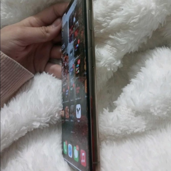 iPhone XS Max - Picture 4 of 7